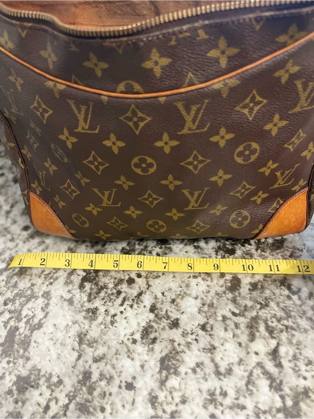 Louis Vuitton Monogram Canvas Shoulder Bag with Natural Leather Trim - Picture 12 of 15